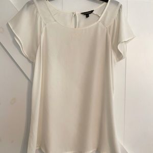 Express flutter sleeve blouse